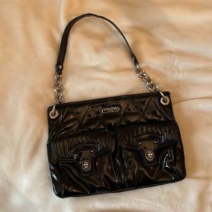 coach black quilted shoulder bag